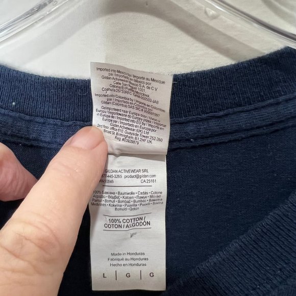 Gildan Woman’s Shirt sz Lg.  Michigan Wolverines Navy Blue & Yellow T-shirt - Picture 7 of 7